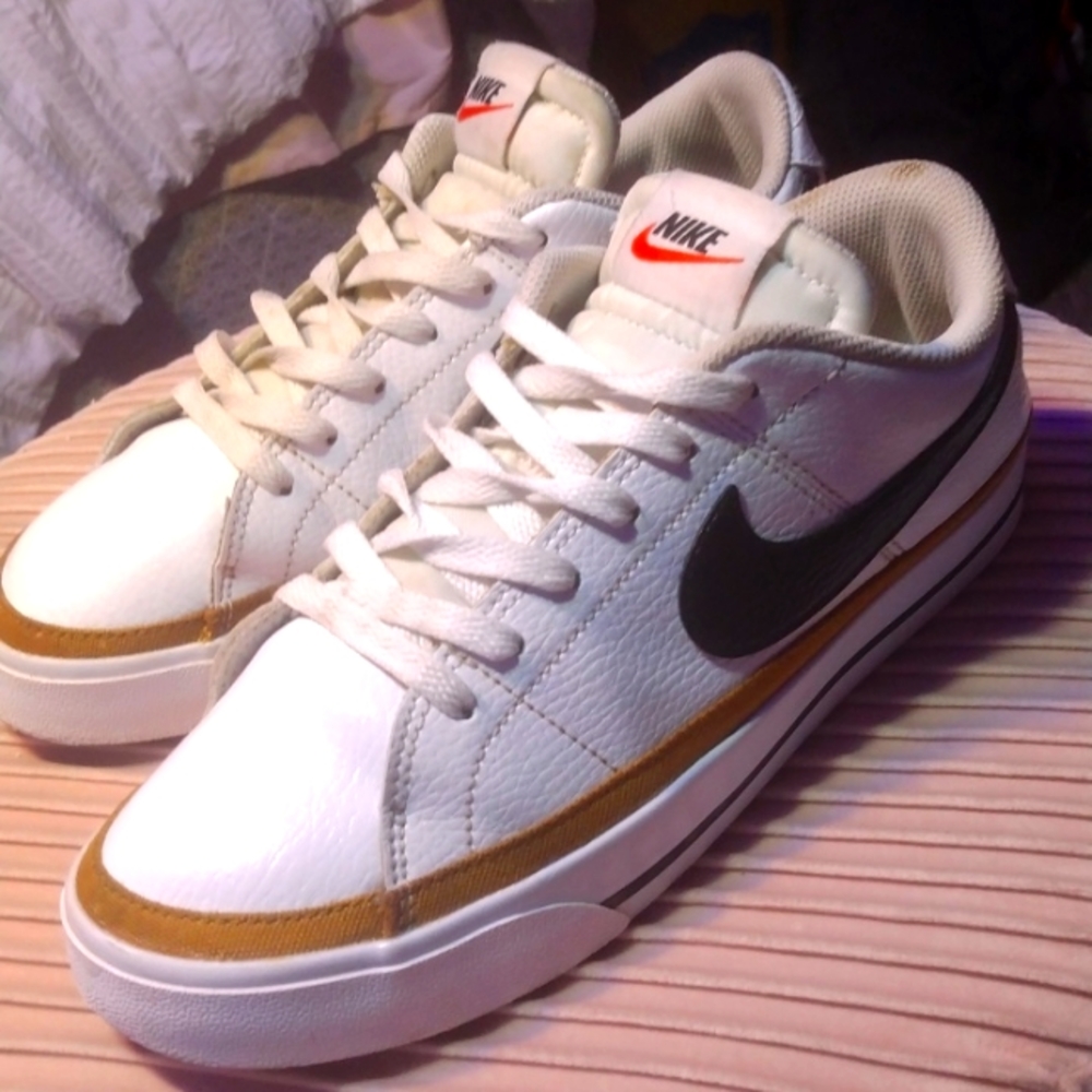 Nike